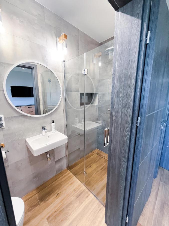 Pod Czworka Hotel Рева Екстериор снимка