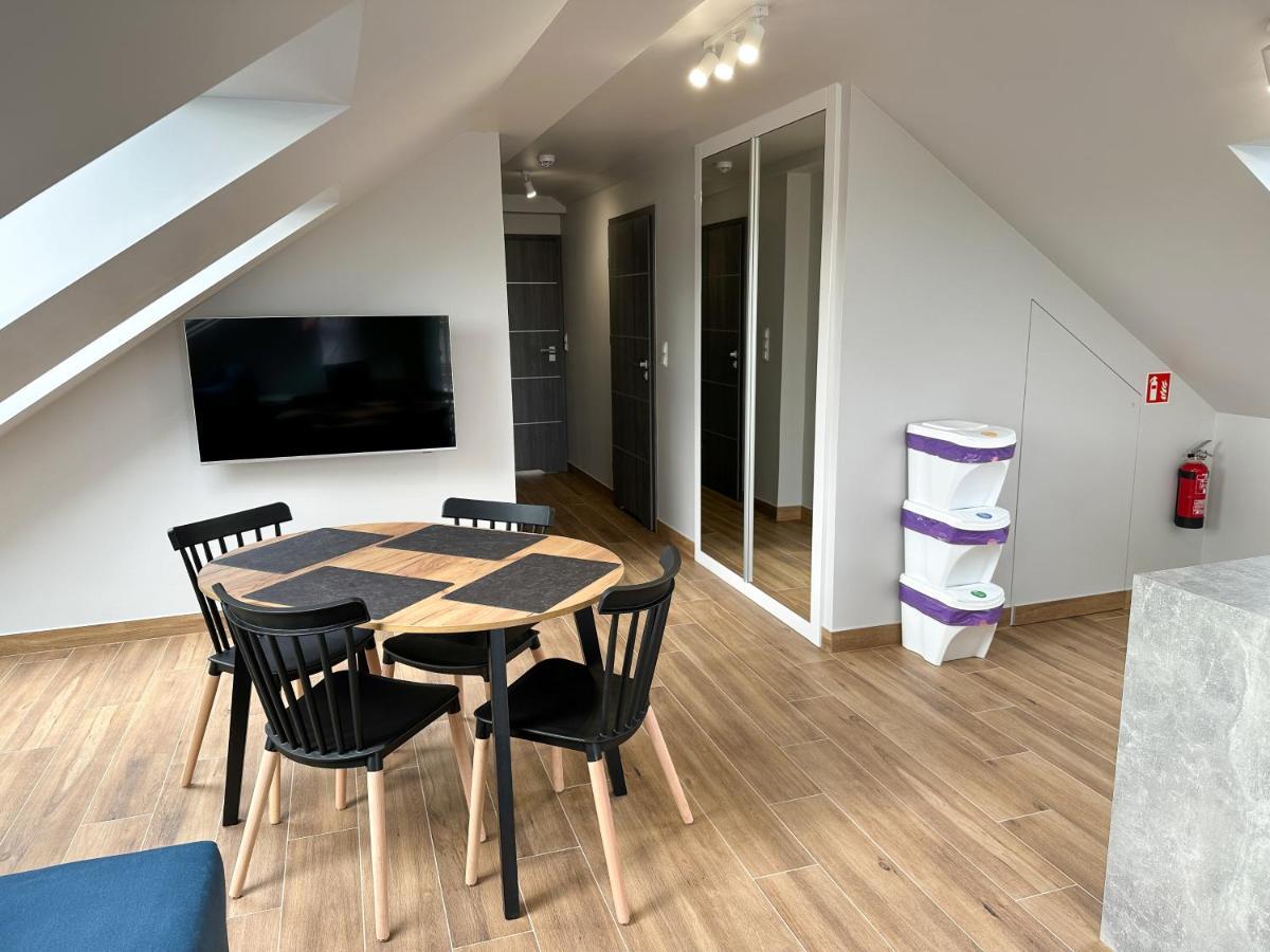 Pod Czworka Hotel Рева Екстериор снимка